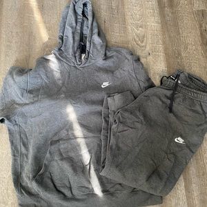 Nike Men’s Charcoal Gray Hoodie Sweat Suit